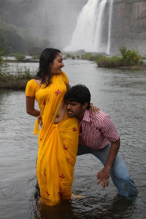 sexy saree romance|Free Romantic Women In Saree Photos .